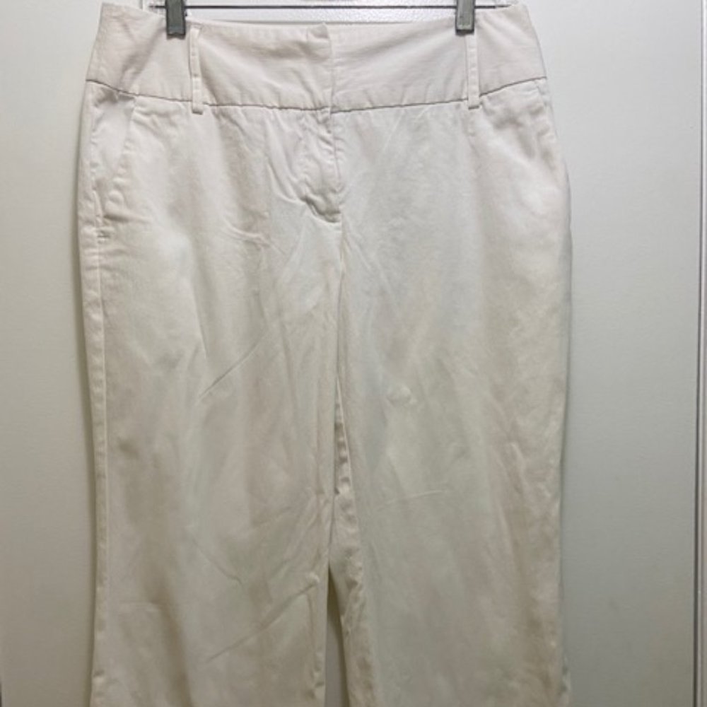 Mossimo white capri pants